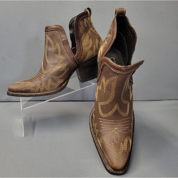 Myra Boots Womens Size 6 Brown Western Cowgirl Leather Ankle Booties Snip Toe - Picture 1 of 16